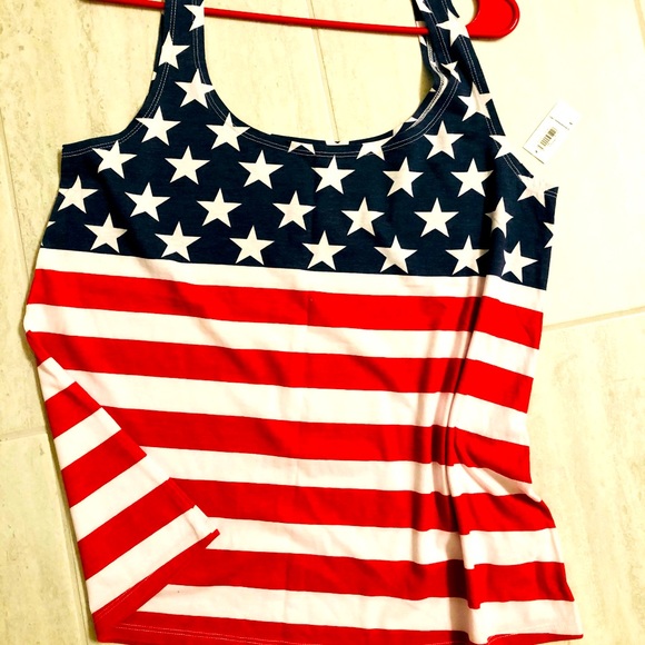 Old Navy Tops - NWT American Flag Tank! Medium